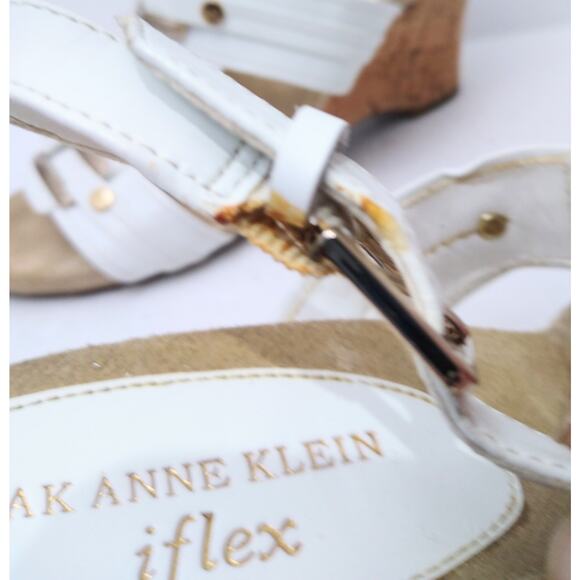 Anne Klein iflex White And Gold Wedge Sandals Size 7.5M - Picture 2 of 7